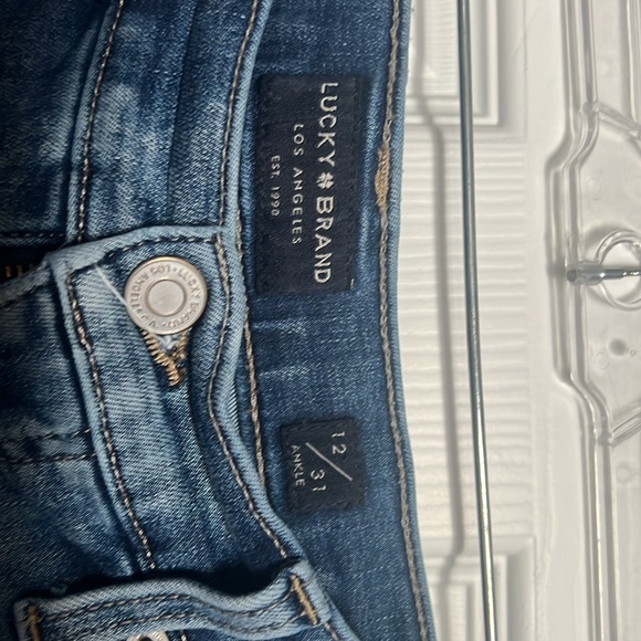 Lucky Brand Jeans ankle length size 12 misses medium wash - Picture 3 of 4